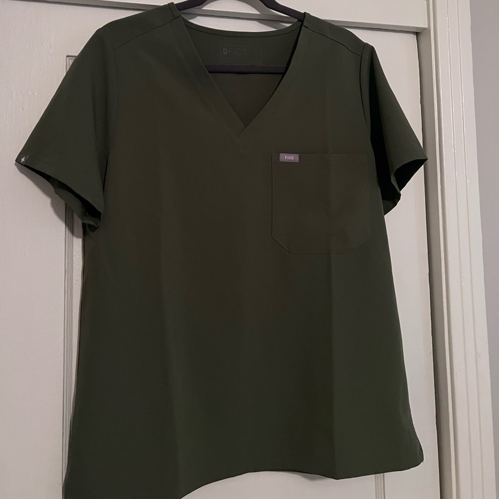 Figs Scrub Top - Catarina - NWOT - Brand new.